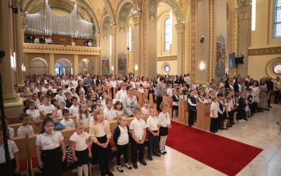 „A teremtés legnagyobb ajándéka az ember” – Veni Sancte a Nagyboldogasszony Iskolaközpontban